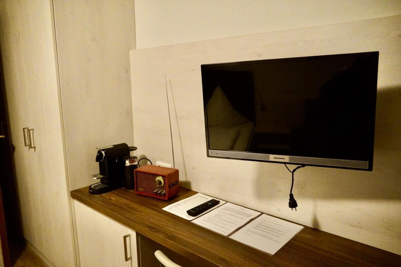 Hallelujah - Wunderschoenes Und Gepflegtes Apartment Mit Bademantelgang Zur Therme บัด กรีสบาค ภายนอก รูปภาพ